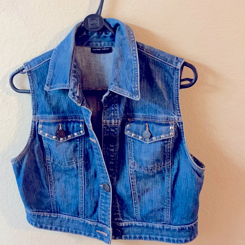 Jacket sleeve less